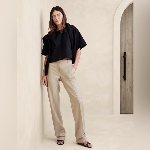 NWT! Banana Republic Beige Lido Straight Italian Wool Pant - Multiple Sizes 🧡🧡